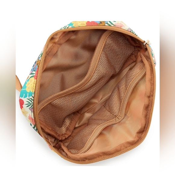 NWT! Disney Lilio & Stitch Aloha Print Belt Bag Fanny Pack - Picture 3 of 4